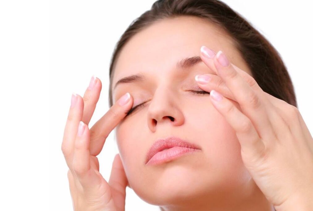 Olhos de cobrança para restaurar a visão